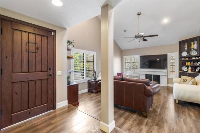 Brea, CA 92821,1735 Wisteria DR
