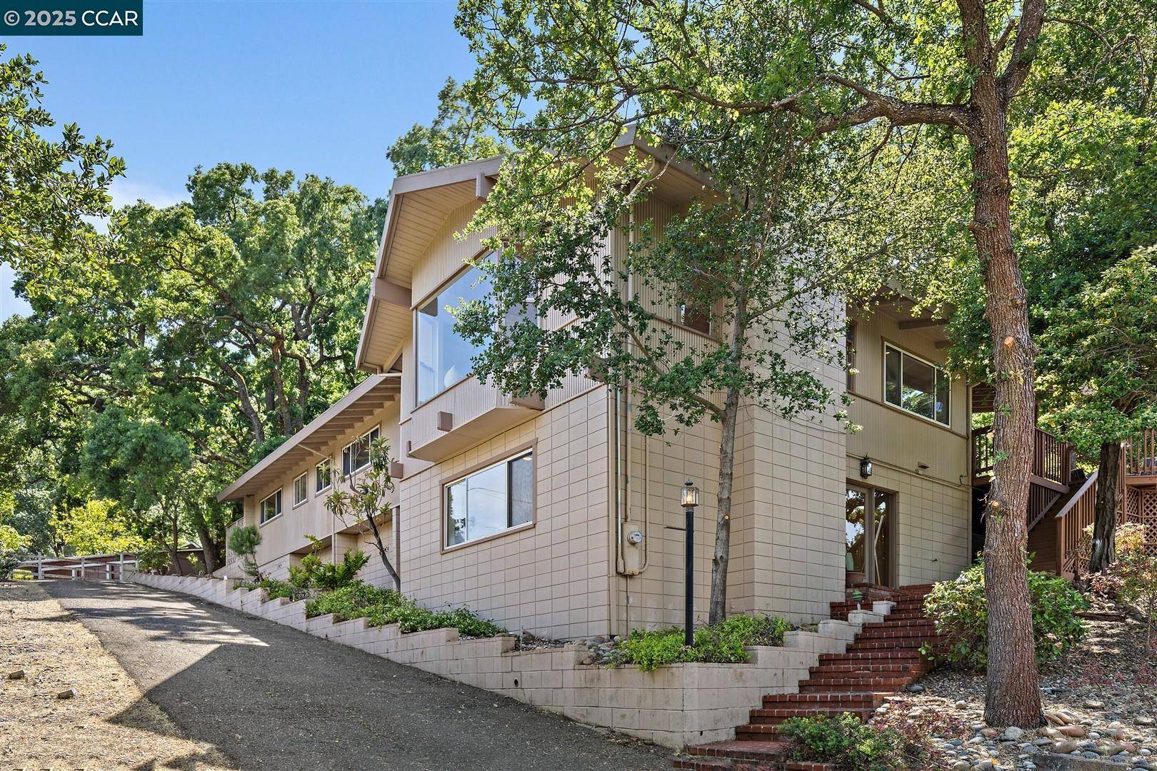 Alamo, CA 94507,2461 Lunada LN
