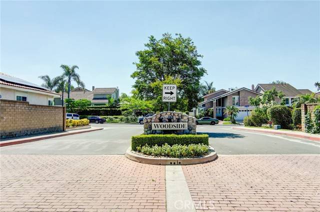 Lake Forest, CA 92630,22492 Eloise DR