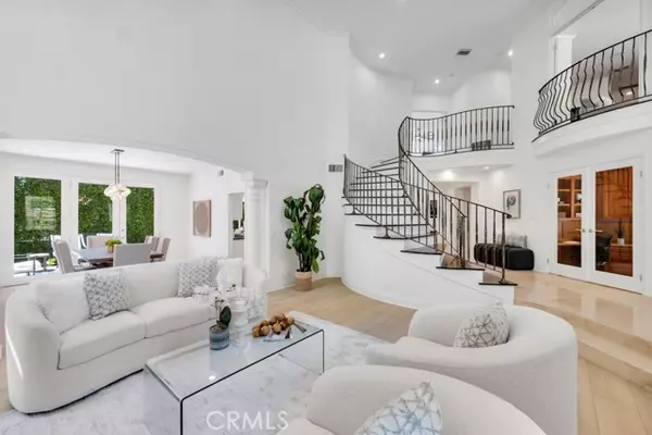 Topanga, CA 90290,21141 Brunnell CT