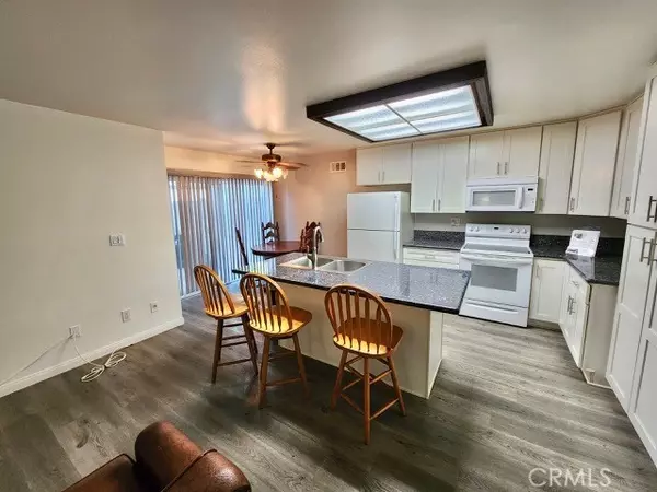 Chatsworth, CA 91311,10407 Larwin AVE
