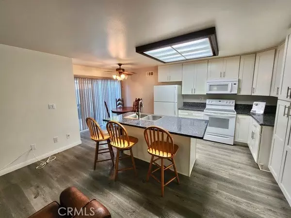 Chatsworth, CA 91311,10407 Larwin AVE