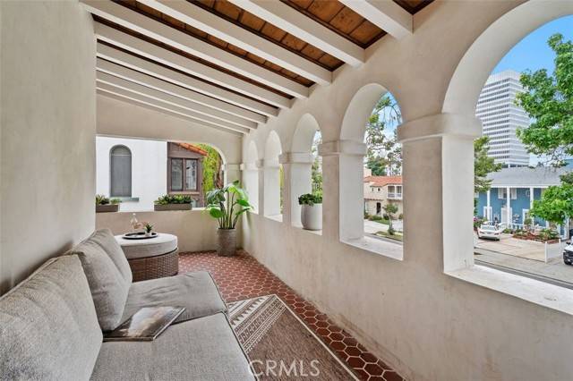Los Angeles, CA 90048,6371 W 6th ST