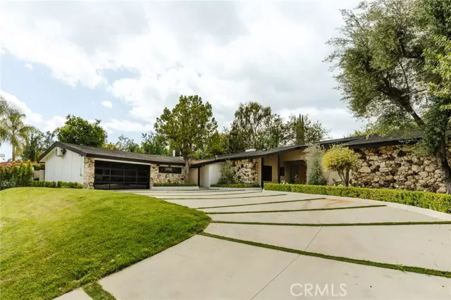 18155 Lake Encino DR, Encino, CA 91316