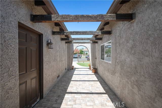Arleta, CA 91331,14300 Carl ST