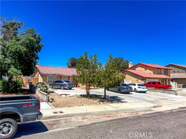 Adelanto, CA 92301,11576 Star ST