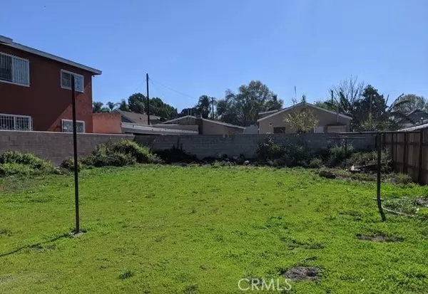 Compton, CA 90220,332 W Laurel