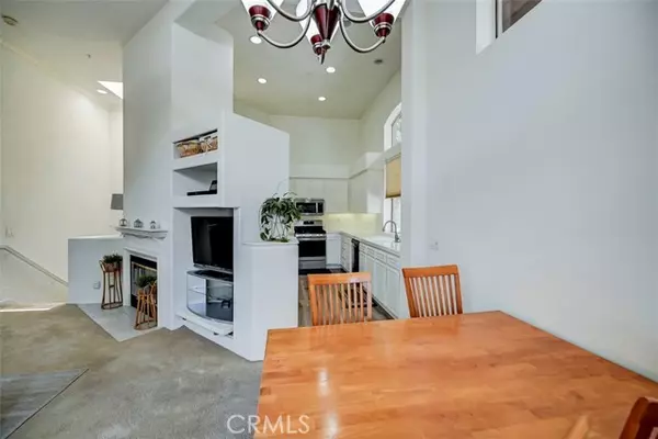 Tustin, CA 92782,2643 Dietrich DR