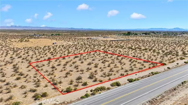Pinon Hills, CA 92372,0 Palmdale RD