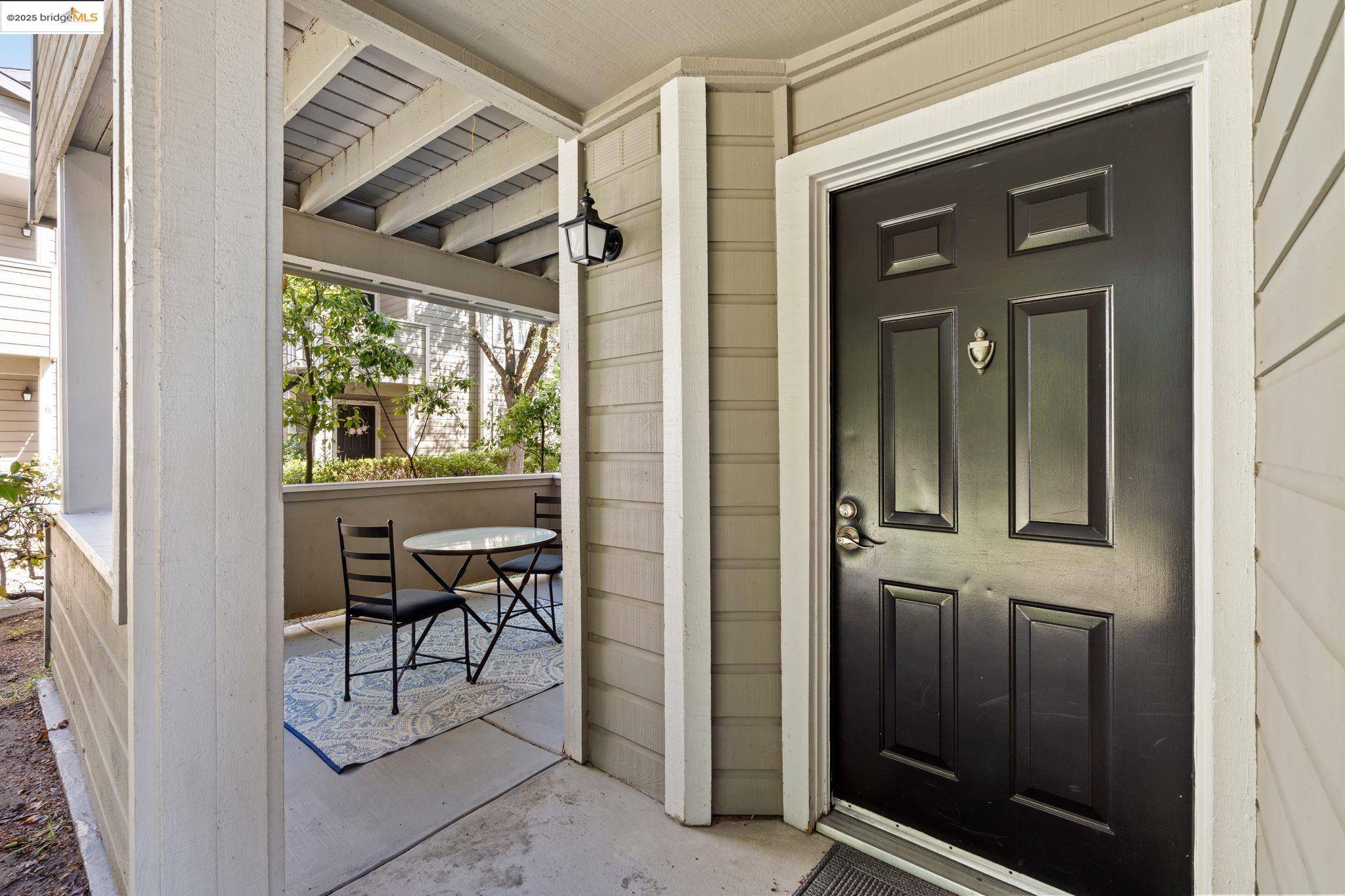 Oakland, CA 94605,520 Canyon Oaks D