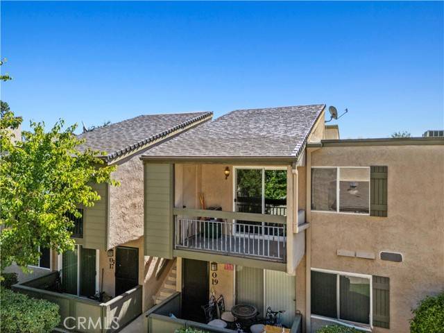 Valencia, CA 91355,24518 Nicklaus DR O20