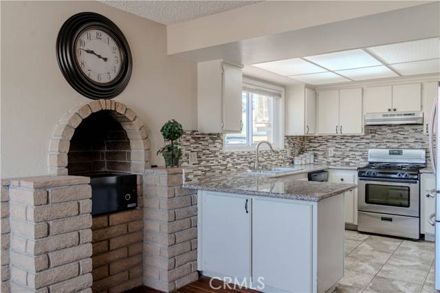 Helendale, CA 92342,27332 Outrigger LN