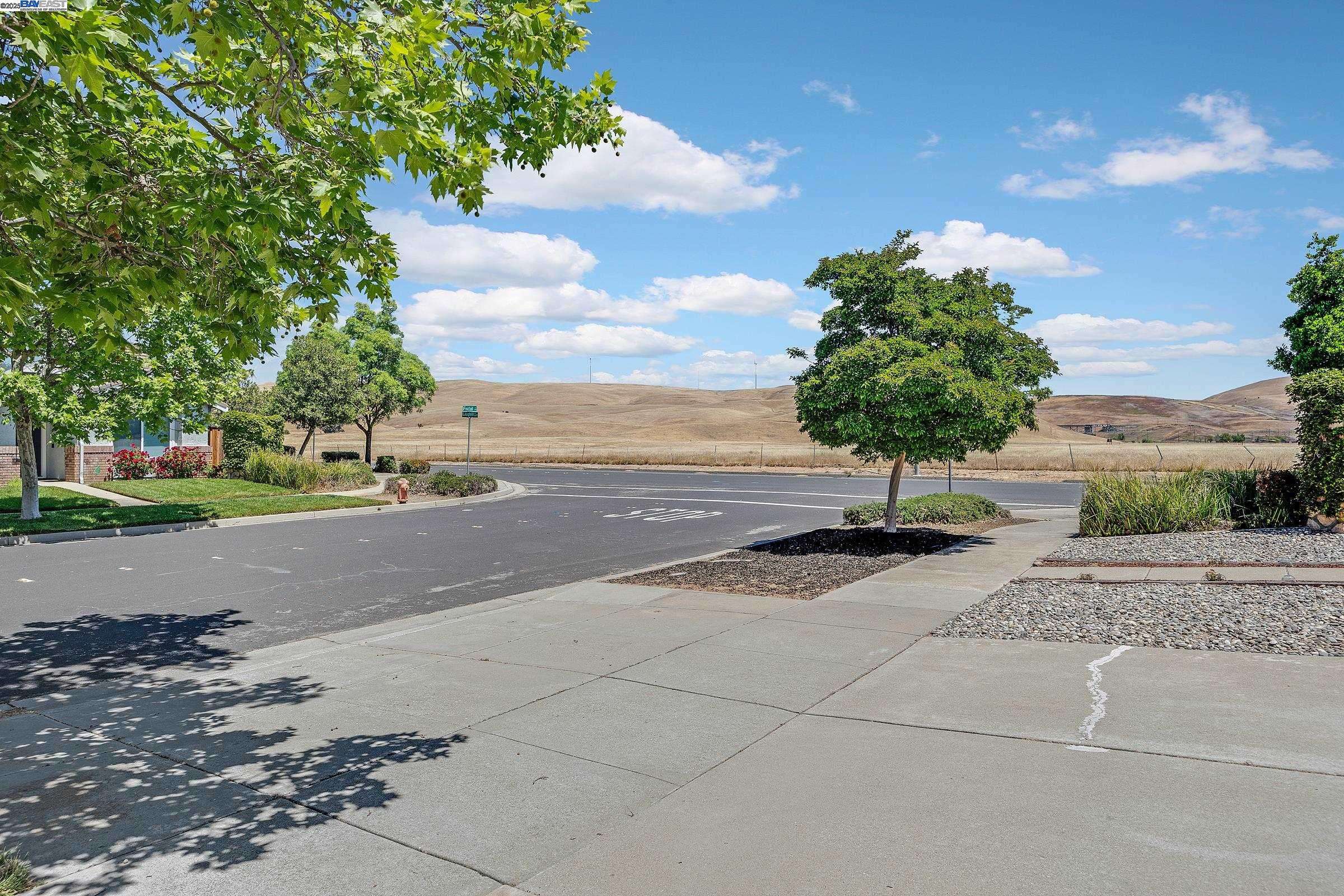 Livermore, CA 94551,6997 Foxtail Dr