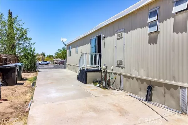 Victorville, CA 92395,16782 Pebble Beach CT