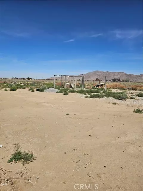Lucerne Valley, CA 92356,9984 Alamo AVE