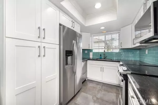 Mission Viejo, CA 92691,23391 La Crescenta 270C