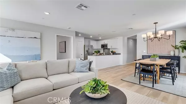 14268 Clemson ST, Hesperia, CA 92345