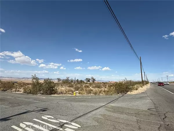 11 Indian Cove RD, Twentynine Palms, CA 92277