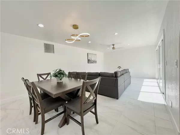 Palm Springs, CA 92262,445 E San Rafael DR
