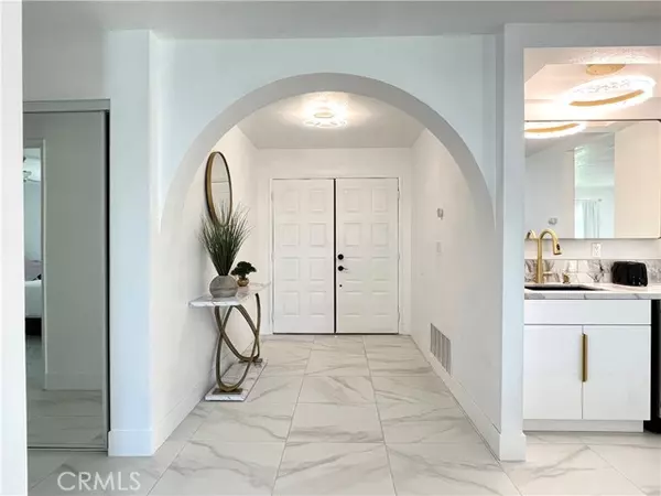 445 E San Rafael DR, Palm Springs, CA 92262