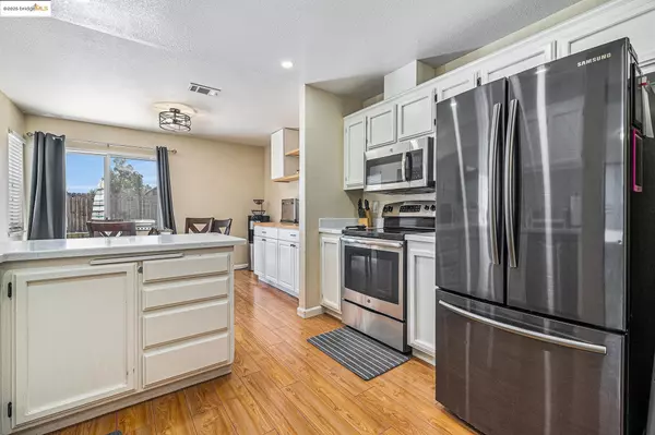 Oakley, CA 94561,221 Almondtree Ln