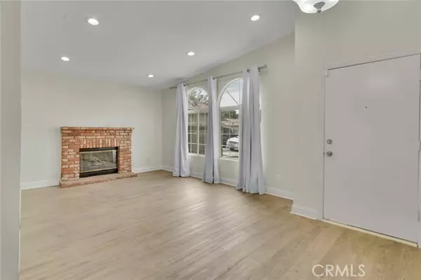 Lancaster, CA 93535,43916 Silver Bow RD