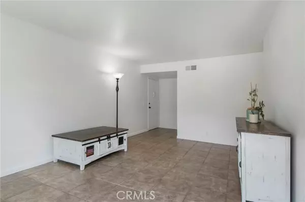 La Verne, CA 91750,4575 Ramona AVE 16