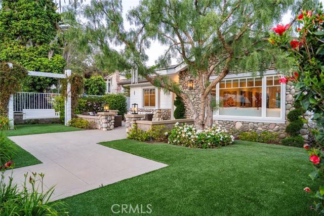 461 Poplar ST, Laguna Beach, CA 92651