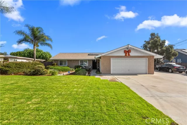 10695 LINDEN AVE, Bloomington, CA 92316
