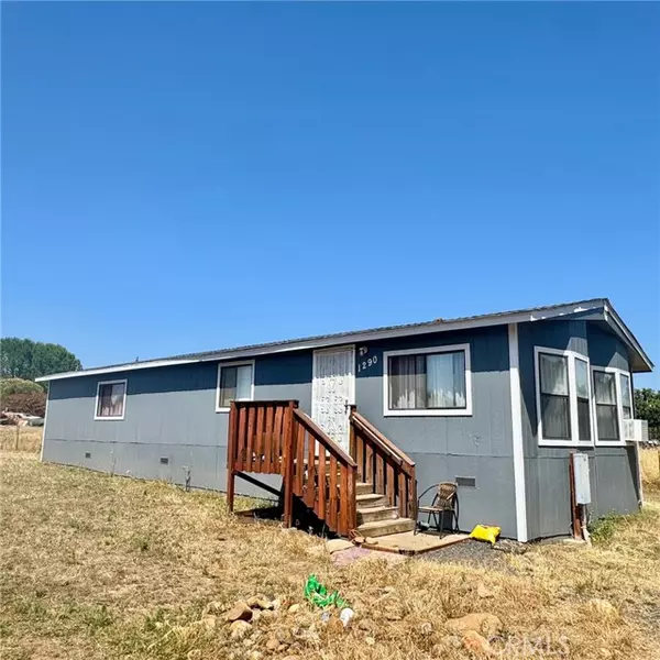 1290 Middlehoff LN, Oroville, CA 95965