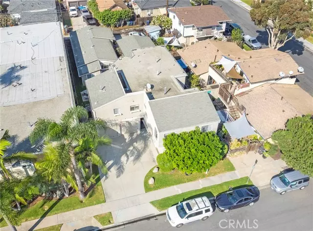 1015 Georgia ST, Huntington Beach, CA 92648