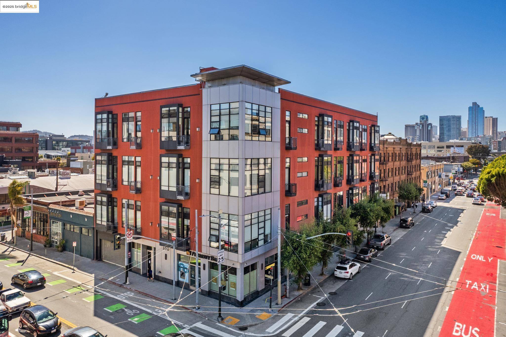 200 Townsend St 4, San Francisco, CA 94107