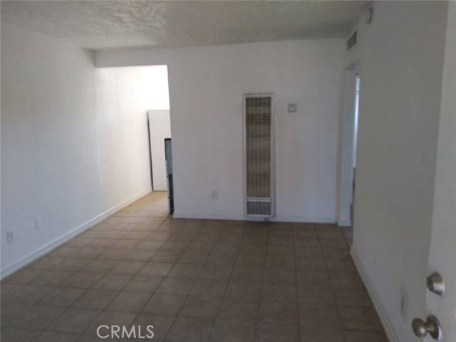 Bakersfield, CA 93301,523 31st ST C