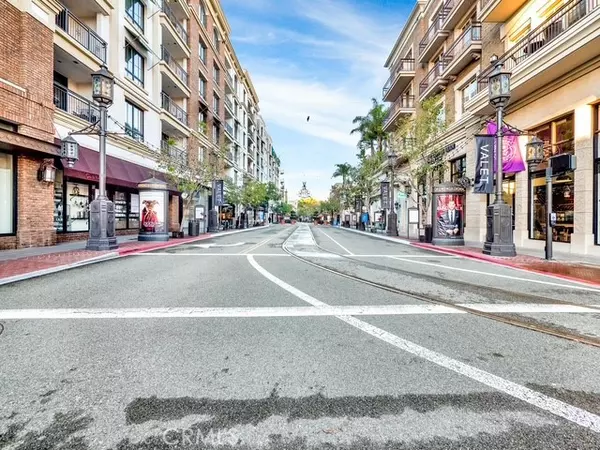 Glendale, CA 91210,468 Caruso AVE