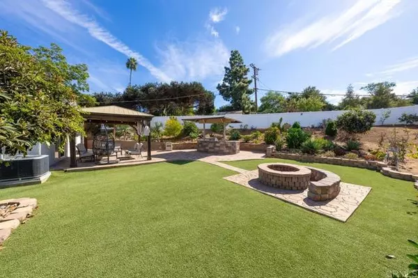 El Cajon, CA 92020,1661 Grove RD