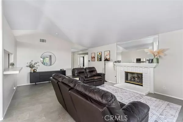 Highland, CA 92346,7905 Valencia CT