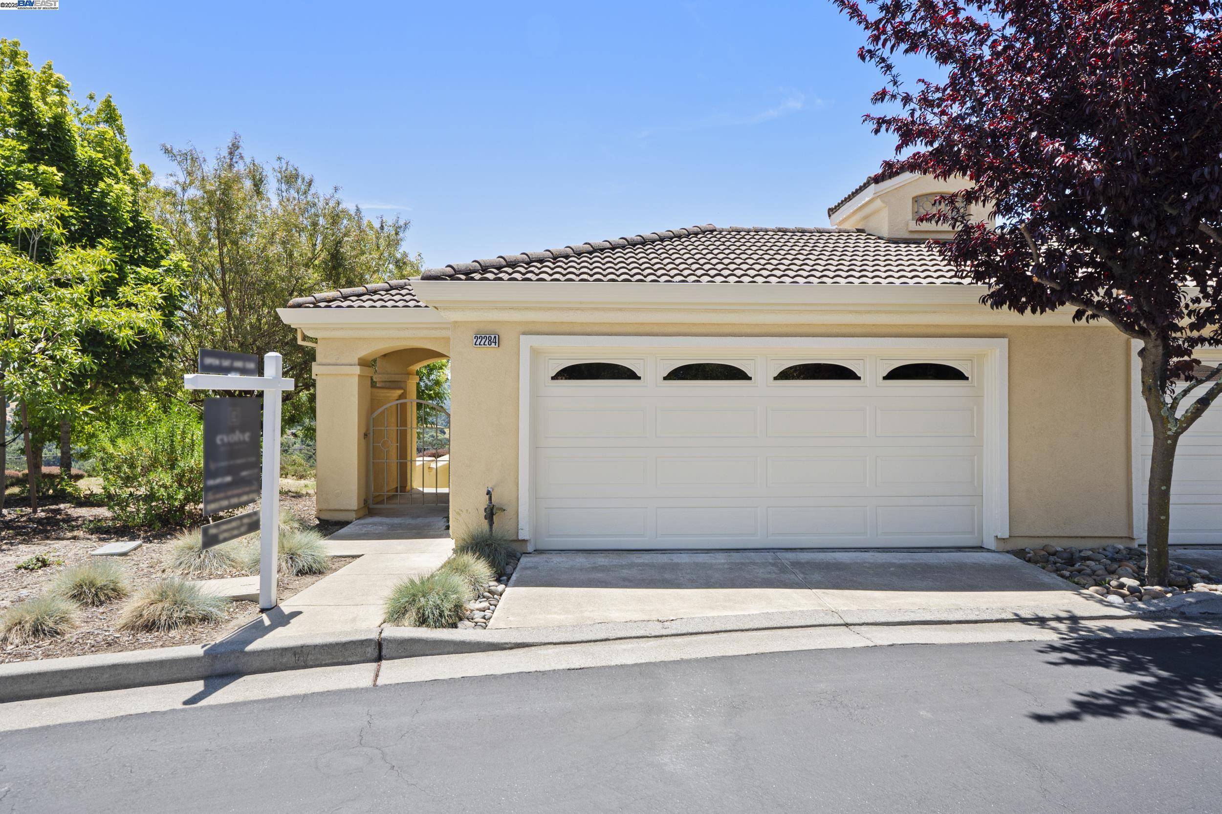 22284 E Lyndon LOOP, Castro Valley, CA 94552