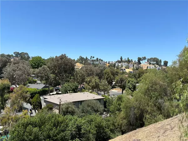 Woodland Hills, CA 91364,0 Lopez ST