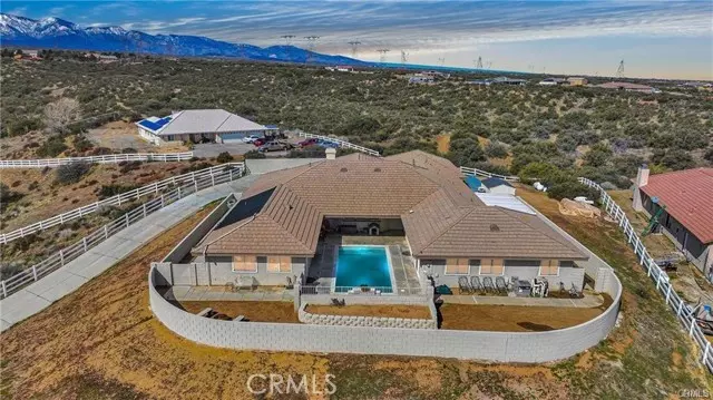 10180 Buffalo RD, Oak Hills, CA 92344