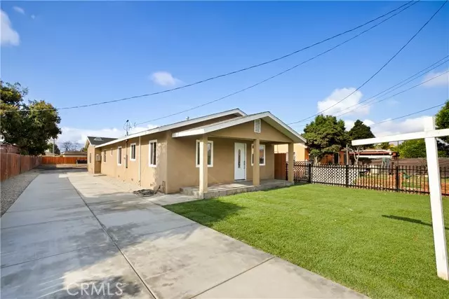 Compton, CA 90222,1700 E 126th ST