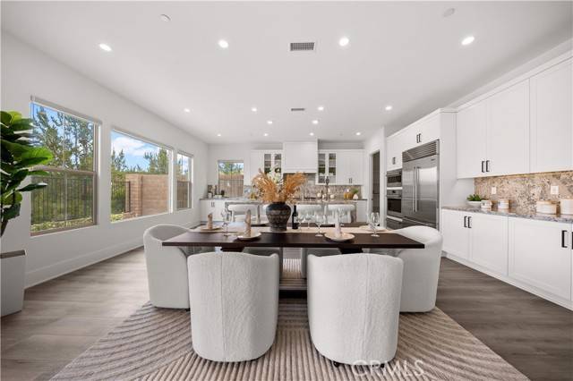 Irvine, CA 92602,59 Longchamp