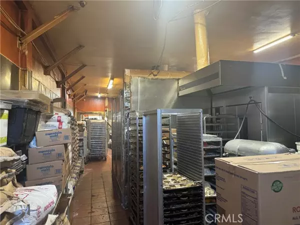 Bell, CA 90201,4026 Gage AVE