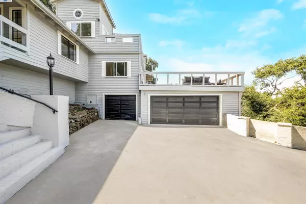 Pleasanton, CA 94566,102 Castlewood Dr