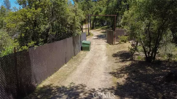 CA 93601,5093 Worman RD