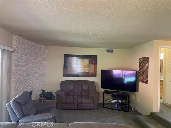West Covina, CA 91790,1217 W Barbara AVE