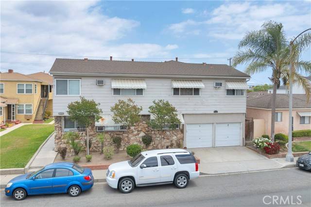 Long Beach, CA 90808,4426 N Lakewood BLD