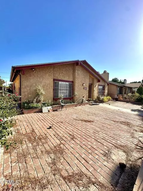 North Hollywood, CA 91605,11440 Strathern ST