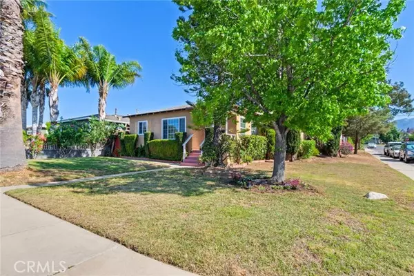 Corona, CA 92882,946 W 9th ST