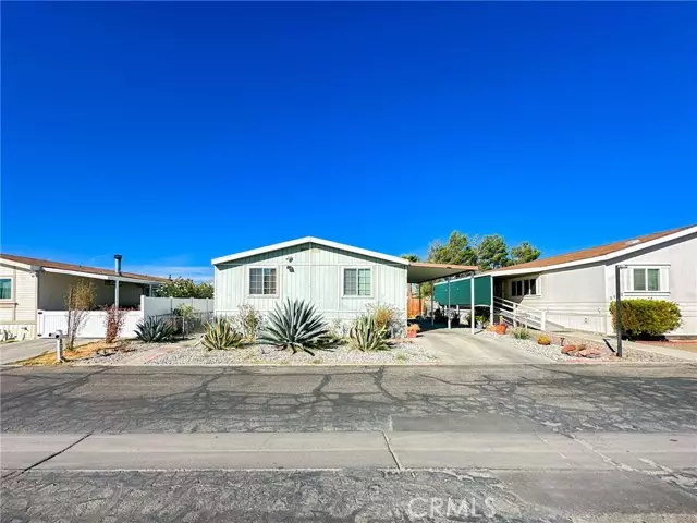 2117 Windflower Dr 108, Rosamond, CA 93560