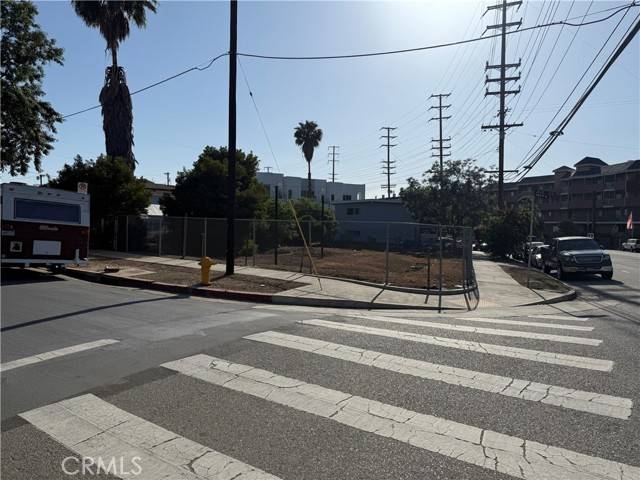 Los Angeles, CA 90065,3450 Fletcher DR